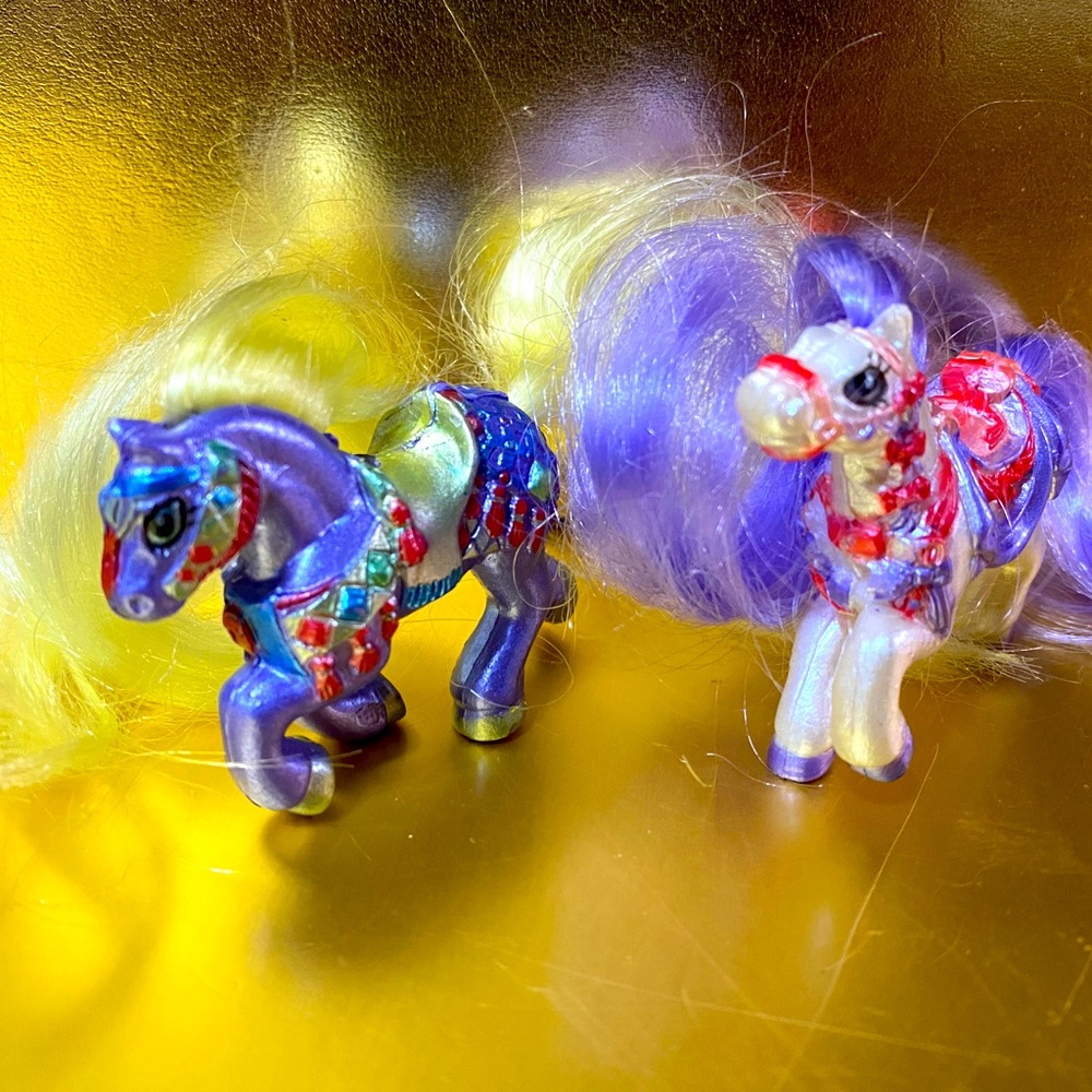 CARROUSEL LITTLE BEAUTIES VTG 1989 MINIATURE HORSE FIGURES W/LONG BRUSHABLE HAIR